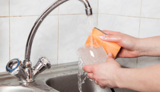 Fără apă timp de mai multe ore! - howcleancloudyglasses575x461-1460450106.jpg