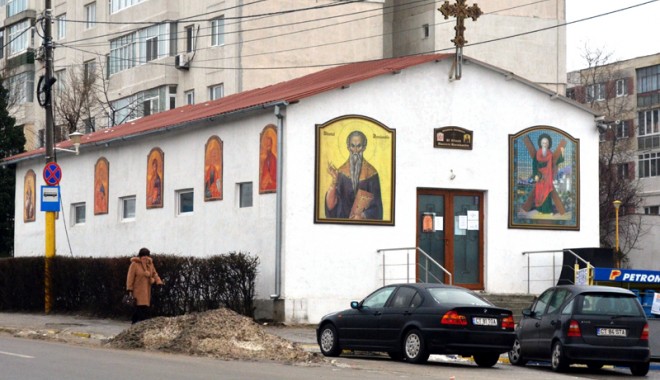 Sfinte moaște aduse la biserica de la Boema - hrambiserica-1328647088.jpg