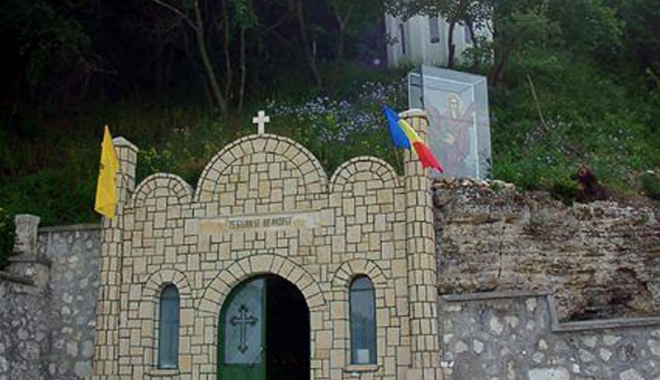 Astăzi, mare sărbătoare religioasă: Sf. Apostol Andrei, Ocrotitorul României - hramulpesterii-1480433431.jpg