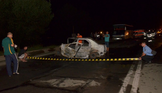 VIDEO! GRAV ACCIDENT RUTIER în CONSTANȚA / Autoturism făcut SCRUM după ce s-a izbit de un microbuz. Un tânăr a murit carbonizat - Imagini ȘOCANTE! - hteetu-1406356255.jpg