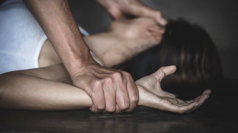Patru români şi un albanez, condamnaţi la închisoare, după ce au violat mai multe minore - httpswwwgandulrowpcontentuploads-1765699475.webp