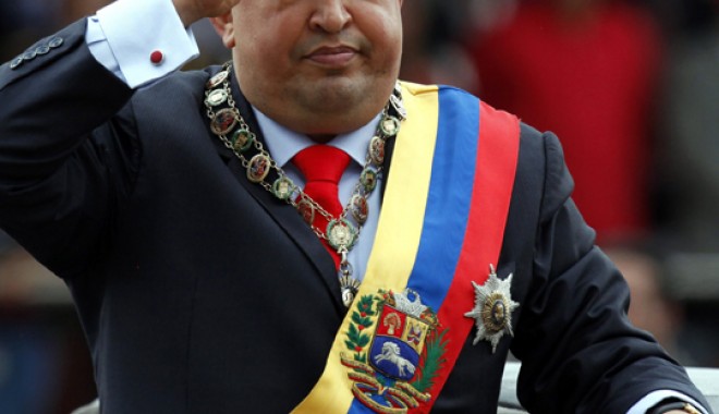 Hugo Chavez începe noul mandat conectat  la aparate - hugochavez-1357483858.jpg