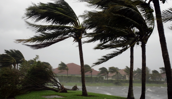 După uraganele Harvey și Irma, un nou uragan prinde forță. Katia se apropie de Mexic - hurricane-1504711812.jpg