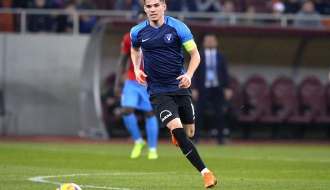 Fotbal / FC Viitorul a învins Poli Iași, scor 2-1, în Liga I - ianis-1538798956.jpg