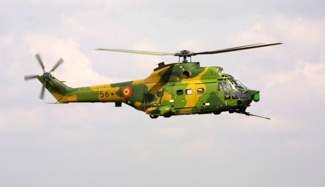 Explozie pe o navă din Marea Neagră. MApN: Un elicopter IAR-330 Puma, pregătit să intervină - iar330pumasocatantitankgunship2-1695199595.jpg