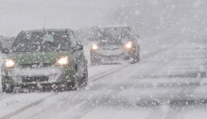 CNAIR recomandă şoferilor să se informeze în prealabil cu privire la condiţiile din trafic în zonele montane - iarnainfioratoareinromania-1607615907.jpg