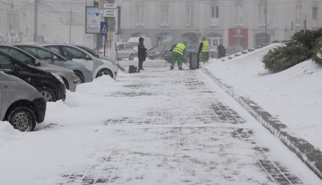 Iarnă la Magalia. Se intervine cu utilajele de deszăpezire - iarnalamangalia-1543416118.jpg