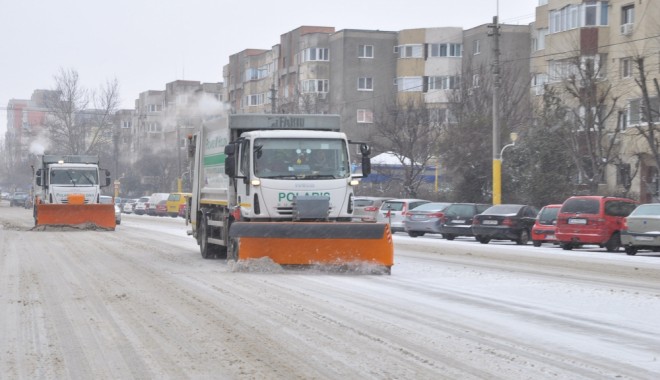 A fost ridicată INTERDICȚIA de circulație pe drumurile din Constanța - iarnazapadagerutilajedezapezire7-1391090894.jpg