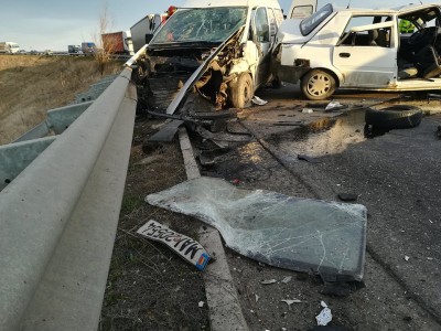 GRAV ACCIDENT RUTIER! Victimele: doi polițiști și câinele de serviciu! Oamenii legii căutau o fetiță dispărută - iasiacc39289000-1522824479.jpg