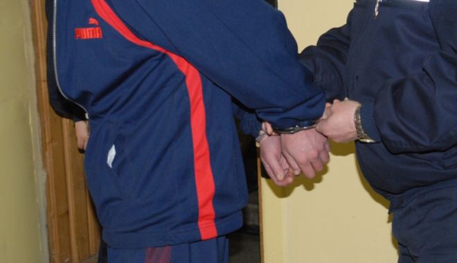 I-a smuls poșeta unei femei,  în mijlocul Constanței, și a fugit - iasmuls-1540131029.jpg