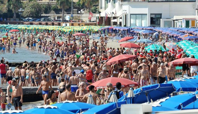 Iată cu cât s-a redus numărul turiștilor - iatacucatsaredusnumarulturistilo-1564929826.jpg