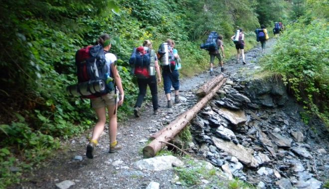Iată cu cât s-a redus numărul turiștilor - iatacucatsaredusnumarulturistilo-1601825082.jpg