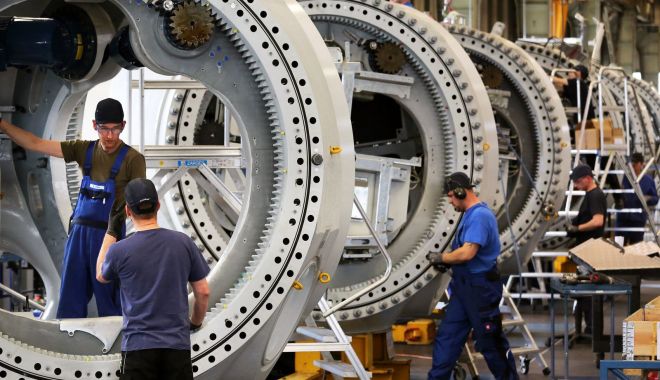 Iată cu cât s-a redus producția industrială a României - iatacucatsaredusproductiaindustr-1607937795.jpg