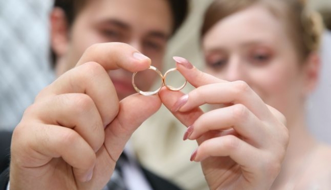 Iată cum a evoluat numărul căsătoriilor - iatacumauevoluatcasatoriile1004-1491811351.jpg