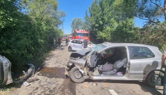 Accident rutier, pe un drum comunal, soldat cu decesul şoferiţei care l-a provocat