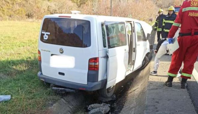 Microbuz ce transporta nouă persoane, dintre care șapte copii, căzut într-un șanț - ici291022muresaccident-1667058602.jpg