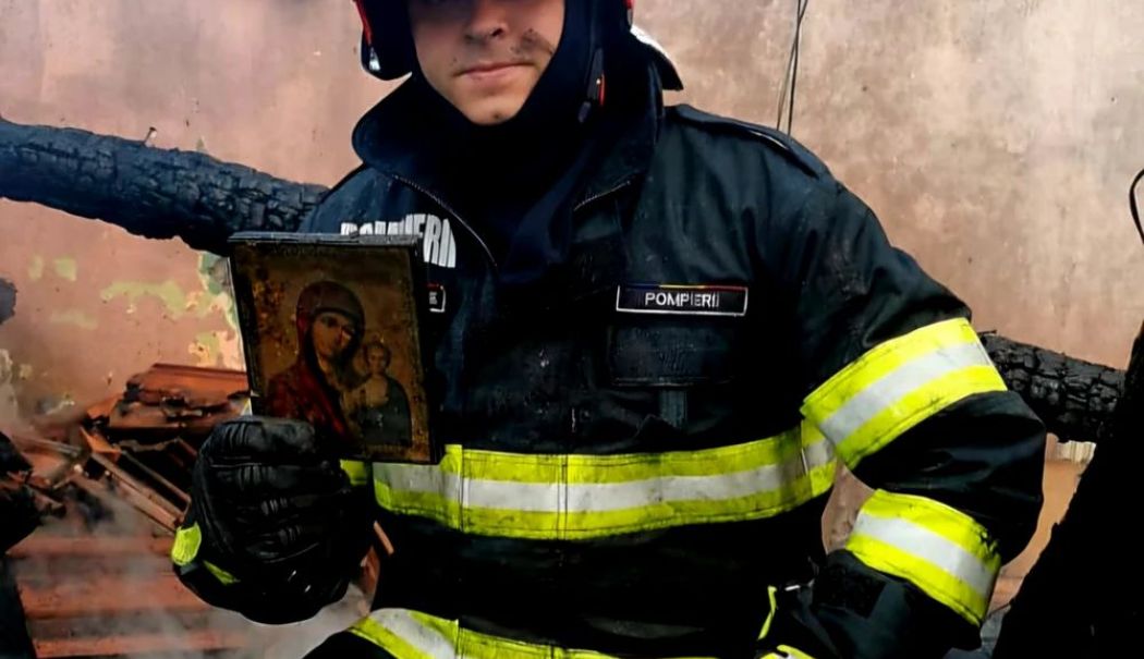O icoană cu Maica Domnului și Pruncul Sfânt, singura care nu a ars în urma unui incendiu - icoana-1745997138.jpg