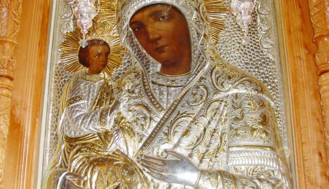 Icoană făcătoare de minuni, la Biserica 