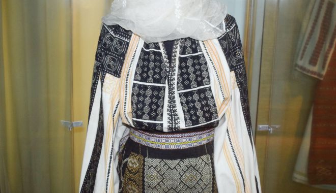 Ziua Universală a Iei. Ce puteți admira la Muzeul de Artă Populară - ie3-1592899788.jpg