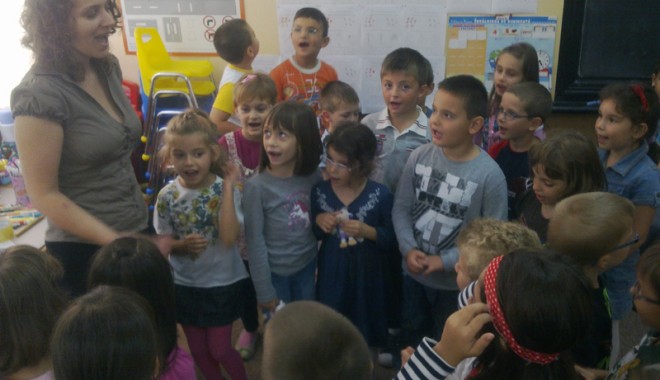 Ieri - elevi, azi - profesori - ieri-1349456571.jpg