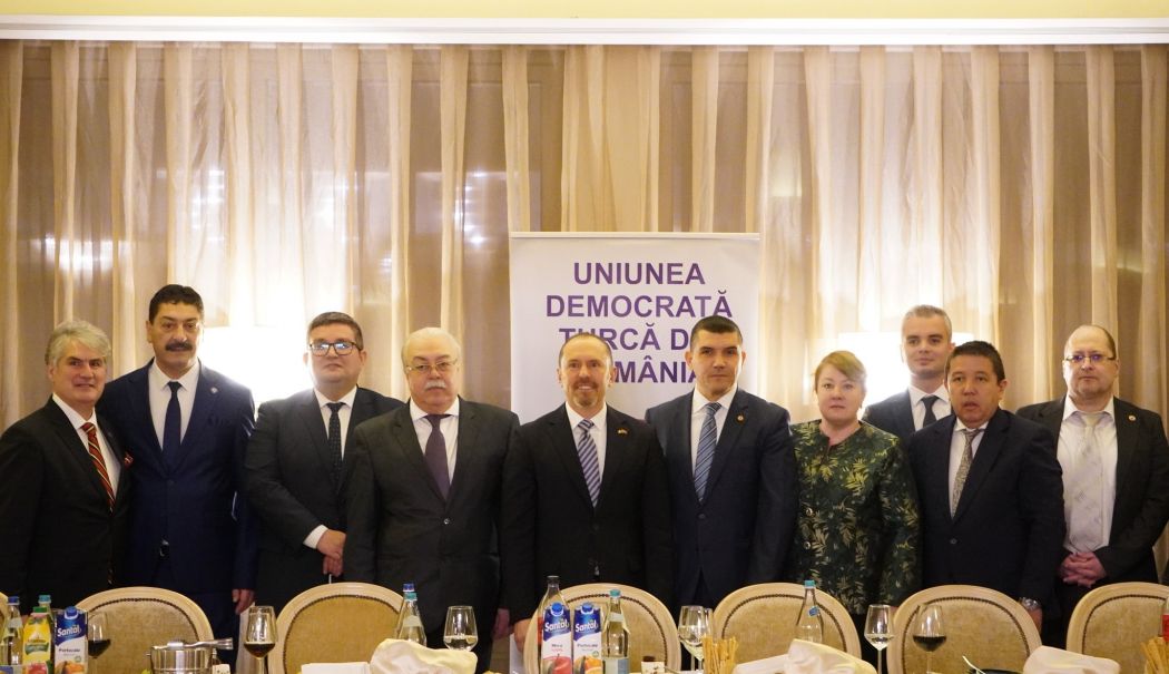 Etnicii turci încheie luna Sfântă Ramazan cu trei zile de sărbătoare
