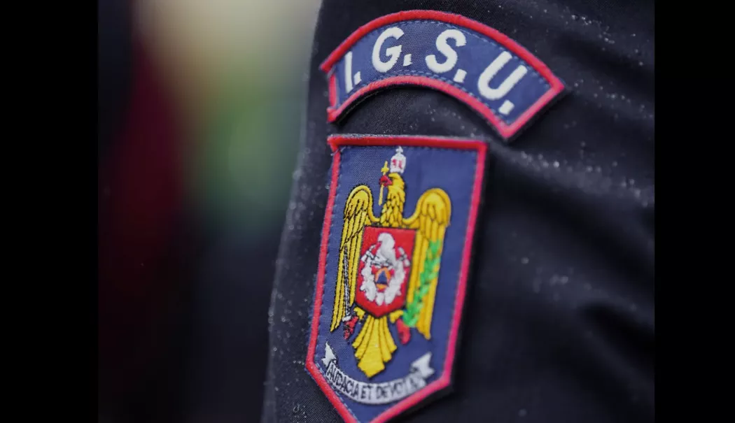 Vântul puternic a făcut ravagii în țară. Arbori doborâți, clădiri afectate și mii de oameni fără curent - igsu-1777271093.webp