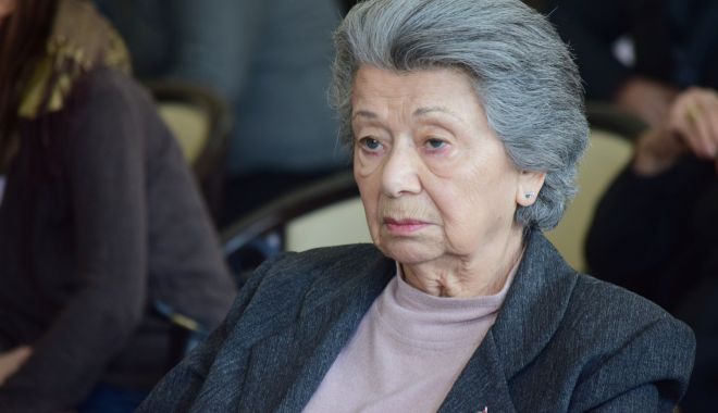 Nouă decenii de viaţă. Doamna teatrului constănţean, Ileana Ploscaru, la ceas aniversar - ileanaploscarusite2-1611940117.jpg