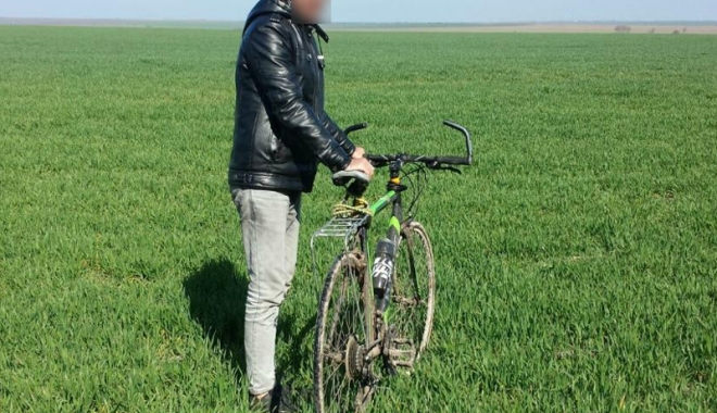 A intrat ilegal în România pe… bicicletă - ilegalinvamaveche-1491235429.jpg