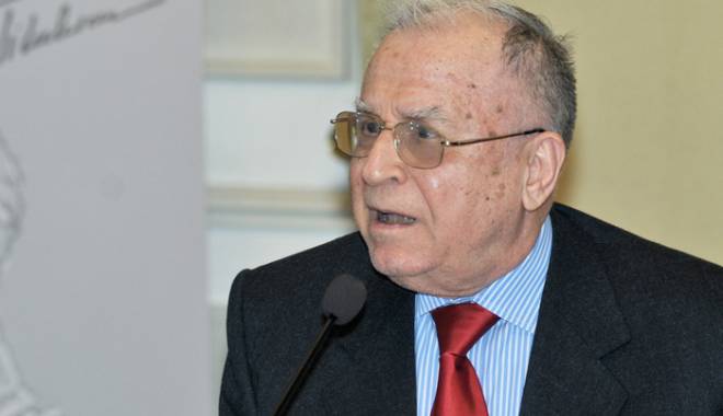 Ion Iliescu a semnat cartea de condoleanțe de la Ambasada Franței: Atacurile teroriste exprimă primitivism în gândirea unora - iliescu-1447584071.jpg