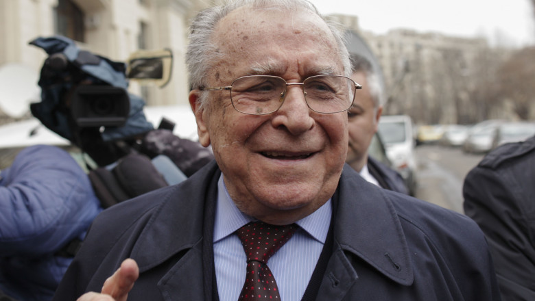 Noi detalii despre starea de sănătate a lui Ion Iliescu. Fostul președinte rămâne internat la ATI - iliescu-1749983459.jpg