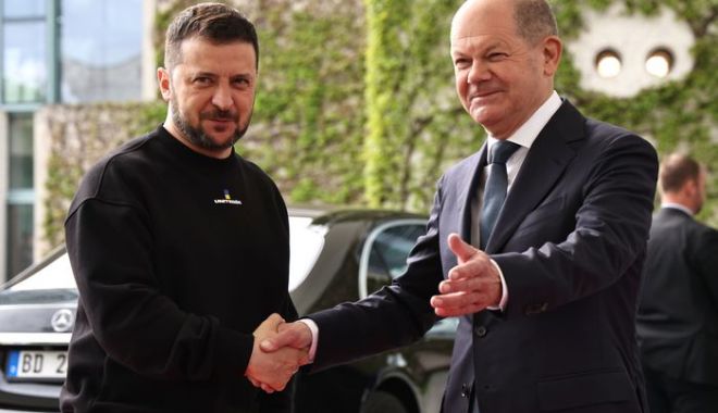Olaf Scholz l-a primit pe Volodimir Zelenski la Berlin: Germania va sprijini Ucraina „cât timp va fi necesar”