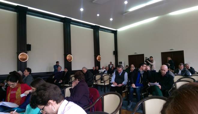 Angajați CJC, suspendați din funcție - imag1813-1426076733.jpg