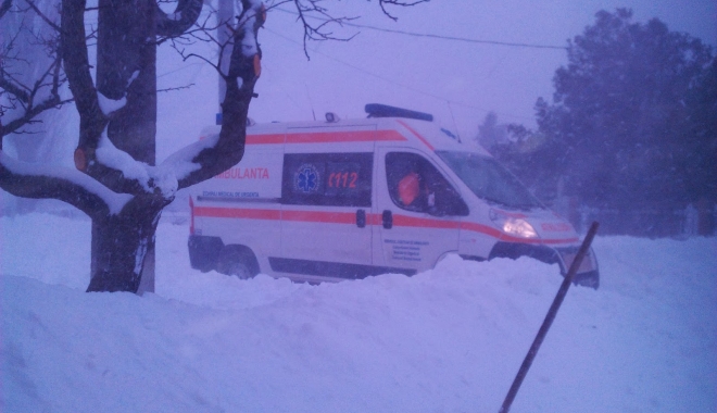 Două gravide aduse cu ambulanța la spital - imag4100-1483712237.jpg