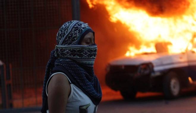 Manifestații tot mai violente în statul mexican Guerrero, după dispariția a 43 de studenți - image-1415884719.jpg