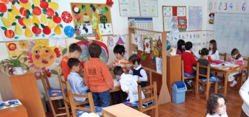 Prima zi de înscrieri la grădiniță - image2012042118933650scoala-1333347416.jpg