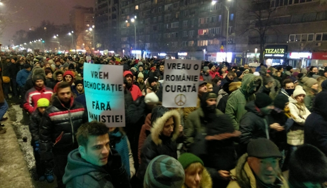Gest inedit al unui patron. Oferă cazare gratuită în București, pentru protestarii din alte orașe - image20170122215496780protestmas-1485949983.jpg