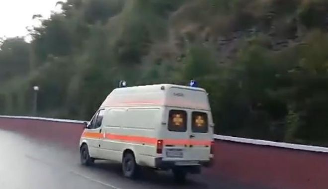 Accident rutier în Bulgaria: 15 persoane au murit. Guvernul a decretat zi de doliu național - image201808252266984341gravaccid-1535260497.jpg