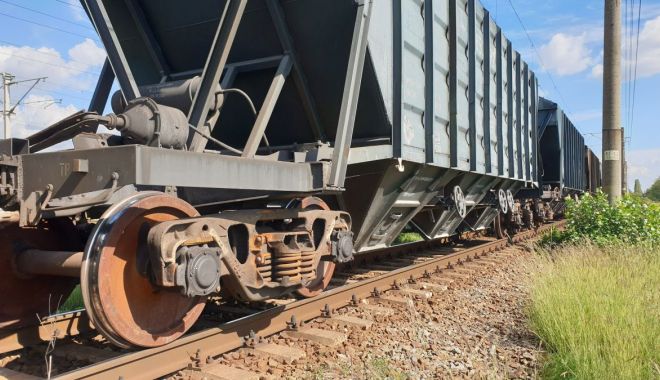 22 de persoane, din Constanța, trimise în judecată. Au furat 77 tone de cereale şi cărbune din trenurile de marfă garate în port