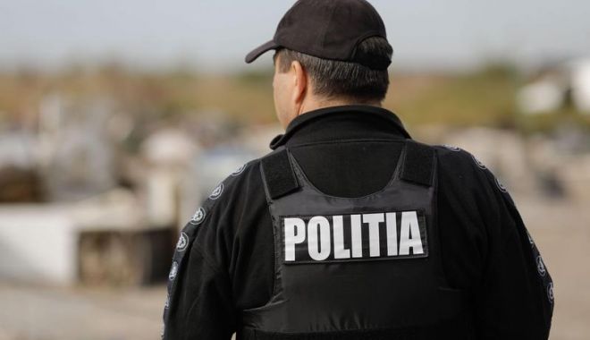Tâlhărie la Constanța! Copil bătut de doi adolescenți și lăsat fără telefon - image202301292605008041politist-1678541853.jpg