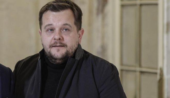Fiul lui Dumitru Buzatu susține că procurorii au ridicat din casa tatălui său plicuri cu bani „de pe porci și cireșe”