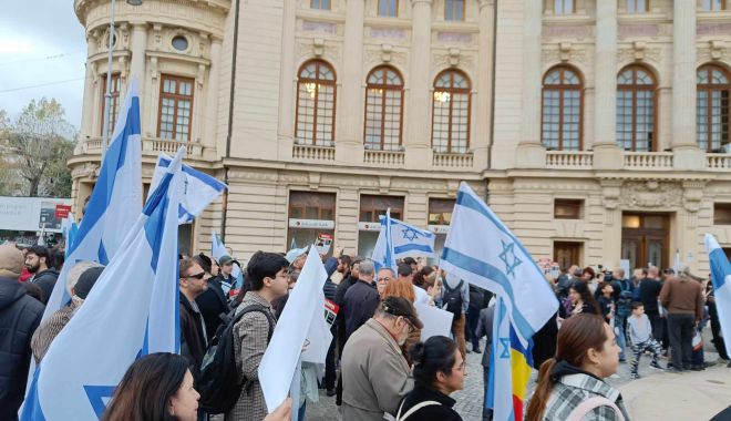 Miting de solidaritate cu Israel / Sute de persoane s-au rugat, au cântat și au manifestat, la București