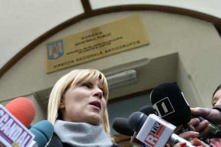 Elena Udrea, la DNA - imageresize-1424245720.jpg
