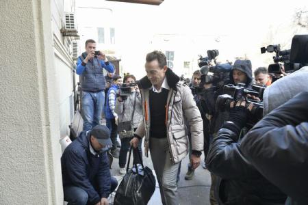 SCAPĂ RADU MAZĂRE DE AREST? Primarul Constanței, în fața judecătorilor - imageresize-1427873942.jpg