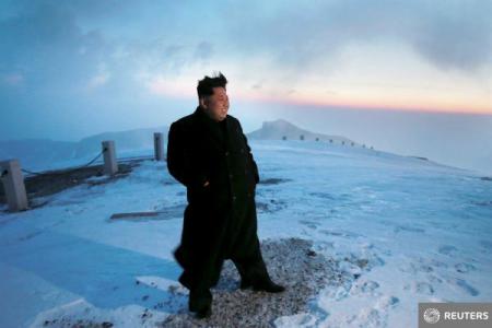 Kim Jong-Un a urcat pe cel mai înalt munte din țară. Iată motivul - imageresize-1429448408.jpg