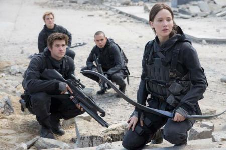 Studiourile Lionsgate au dezvăluit trailerul filmului 'The Hunger Games: Mockingjay - Part 2' - imageresize-1433967122.jpg