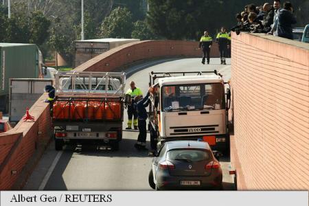 Șofer oprit cu focuri de armă! Conducea pe contrasens un camion cu încărcatură periculoasă - imageresize-1487684426.jpg