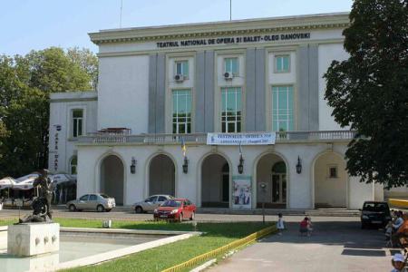 Șapte spectacole la Teatrul National de Operă și Balet "Oleg Danovski" - imageresize-1546350646.jpg