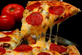 Pizza de casă - images-1370640796.jpg