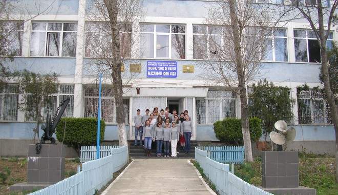 Sărbătoarea Liceului de Marină - imagine-1350856241.jpg