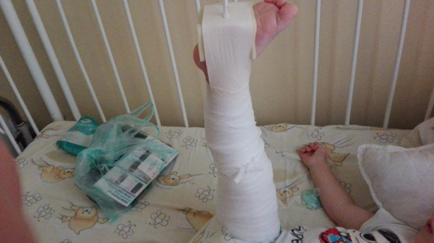 Băiețel torturat de educatoare, până a ajuns în spital! Agresoarea este fiica patronului, fotbalist cunoscut - imaginisocantemomentulincarefiic-1550141059.jpg